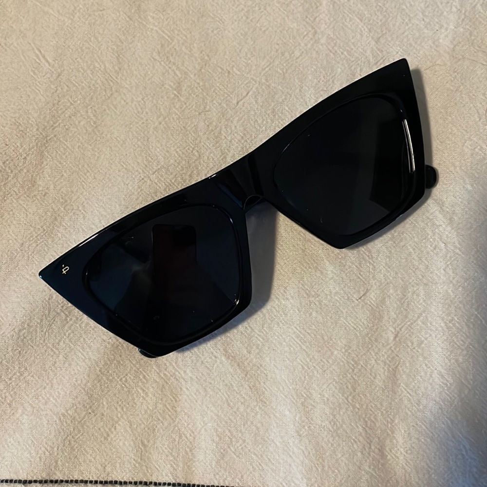 Prive Revaux cat eye sunglasses